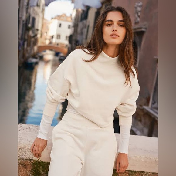 Alo Yoga Serenity Coverup Sweater - Picture 4 of 12